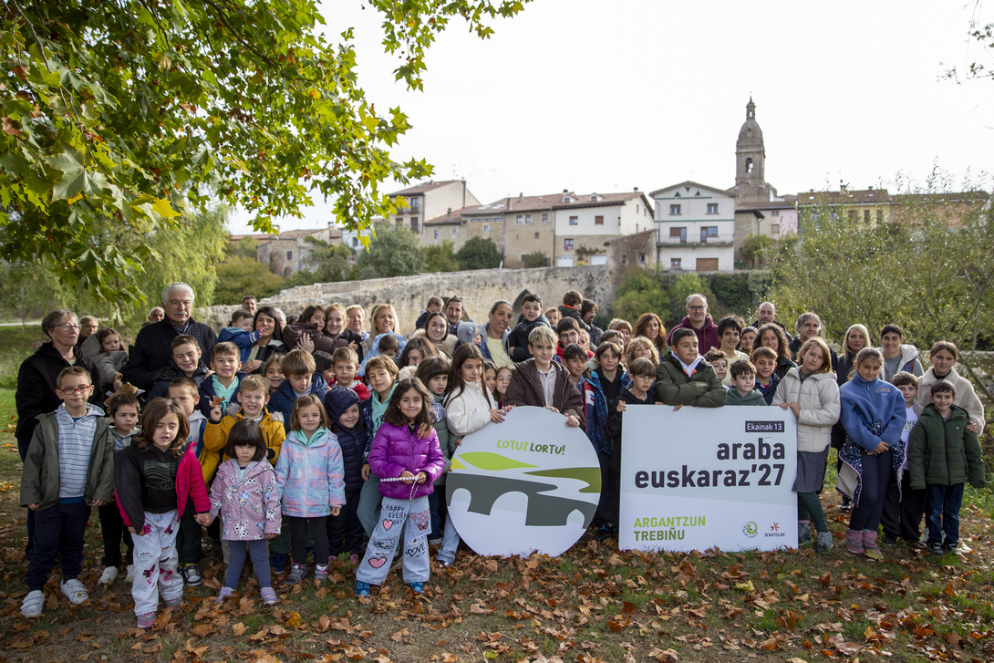 Araba Euskaraz´27 aurkezpena